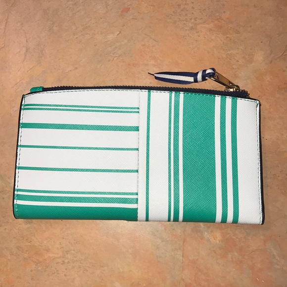 Wallet - Picture 2 of 5